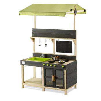 houten buitenkeuken met afdak voor kinderen